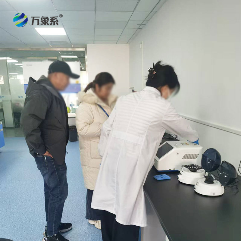 客戶進廠實操學技能：萬象環(huán)境鴿子性別檢測儀盡顯實用優(yōu)勢